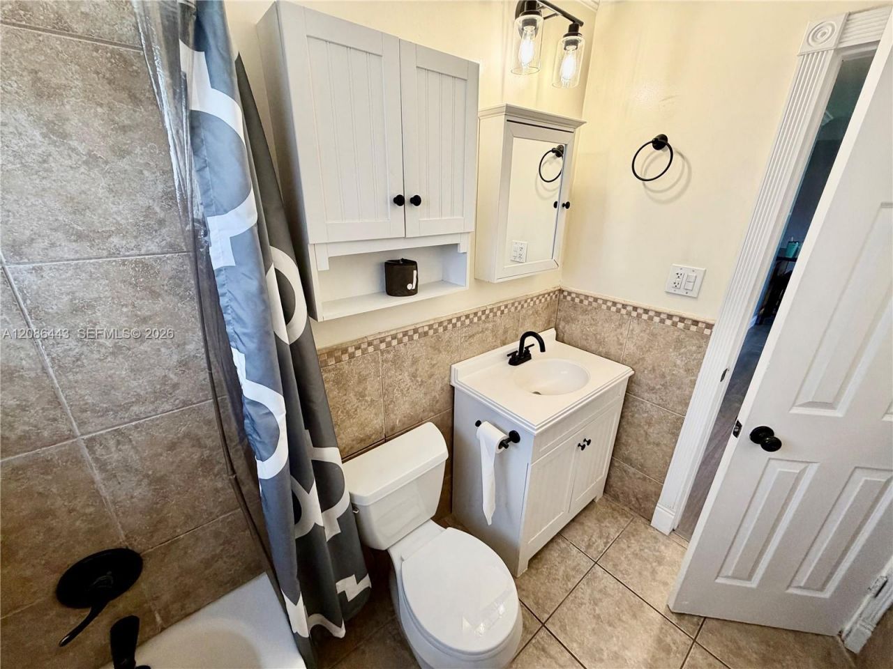 2702 NW 53rd St, Unit 1, Fort Lauderdale, FL 33309 Photo