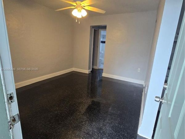 825 NW 70th St , Unit 14, Miami, FL 33150