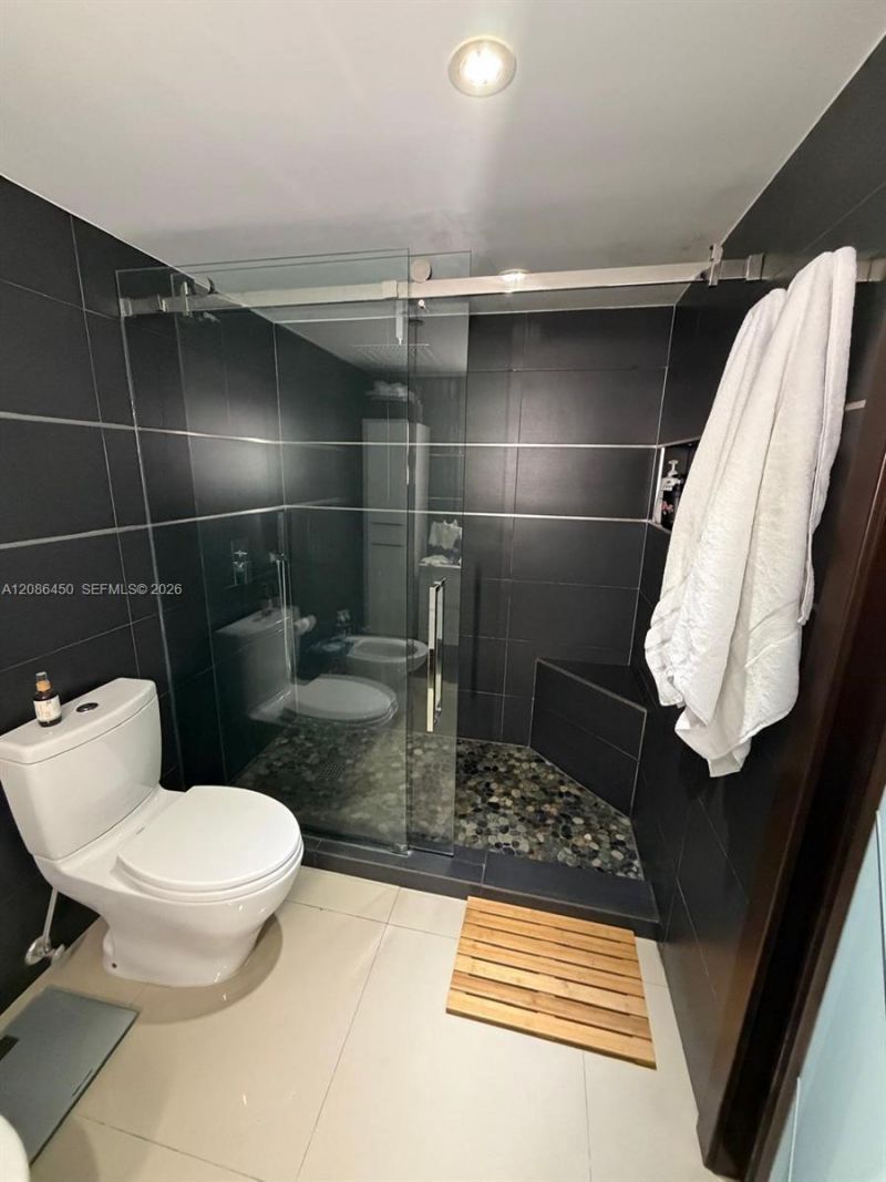 5900 Collins Ave, Unit 1606, Miami Beach, FL 33140 Photo