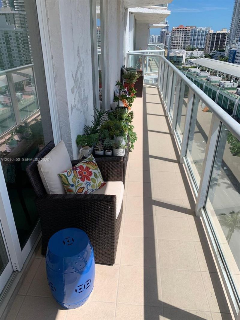 5900 Collins Ave, Unit 1606, Miami Beach, FL 33140 Photo