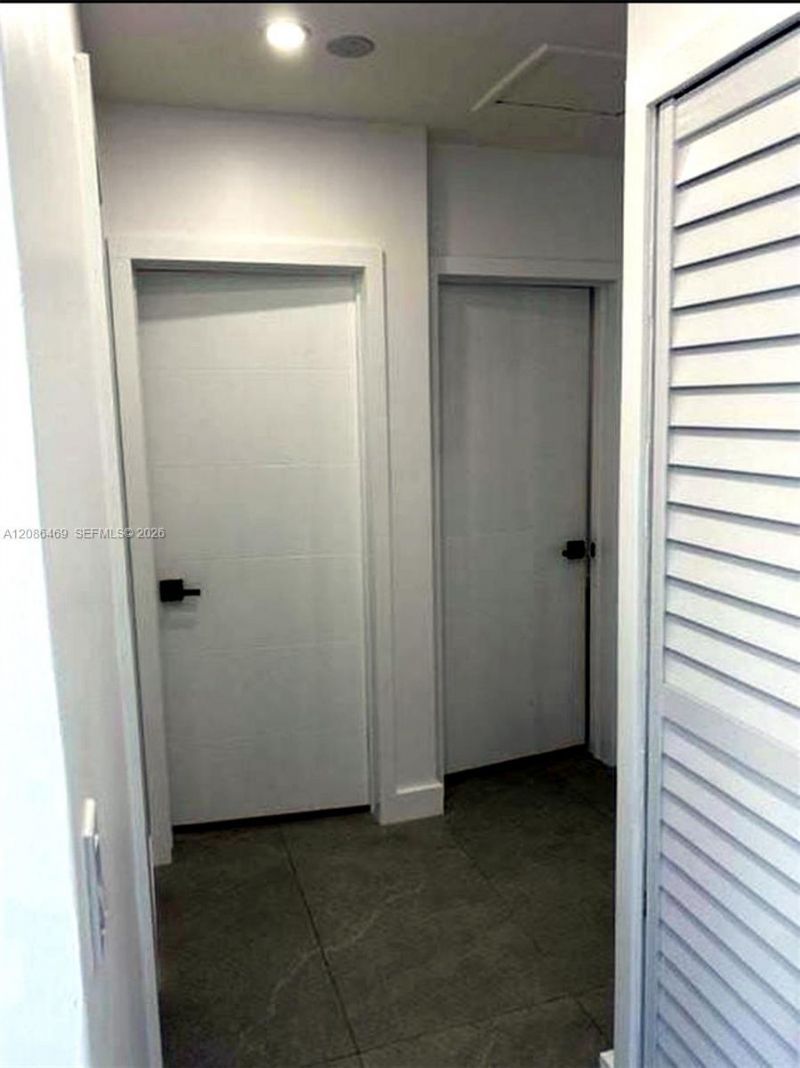 5431 W 8th Ct, Hialeah, FL 33012 Photo