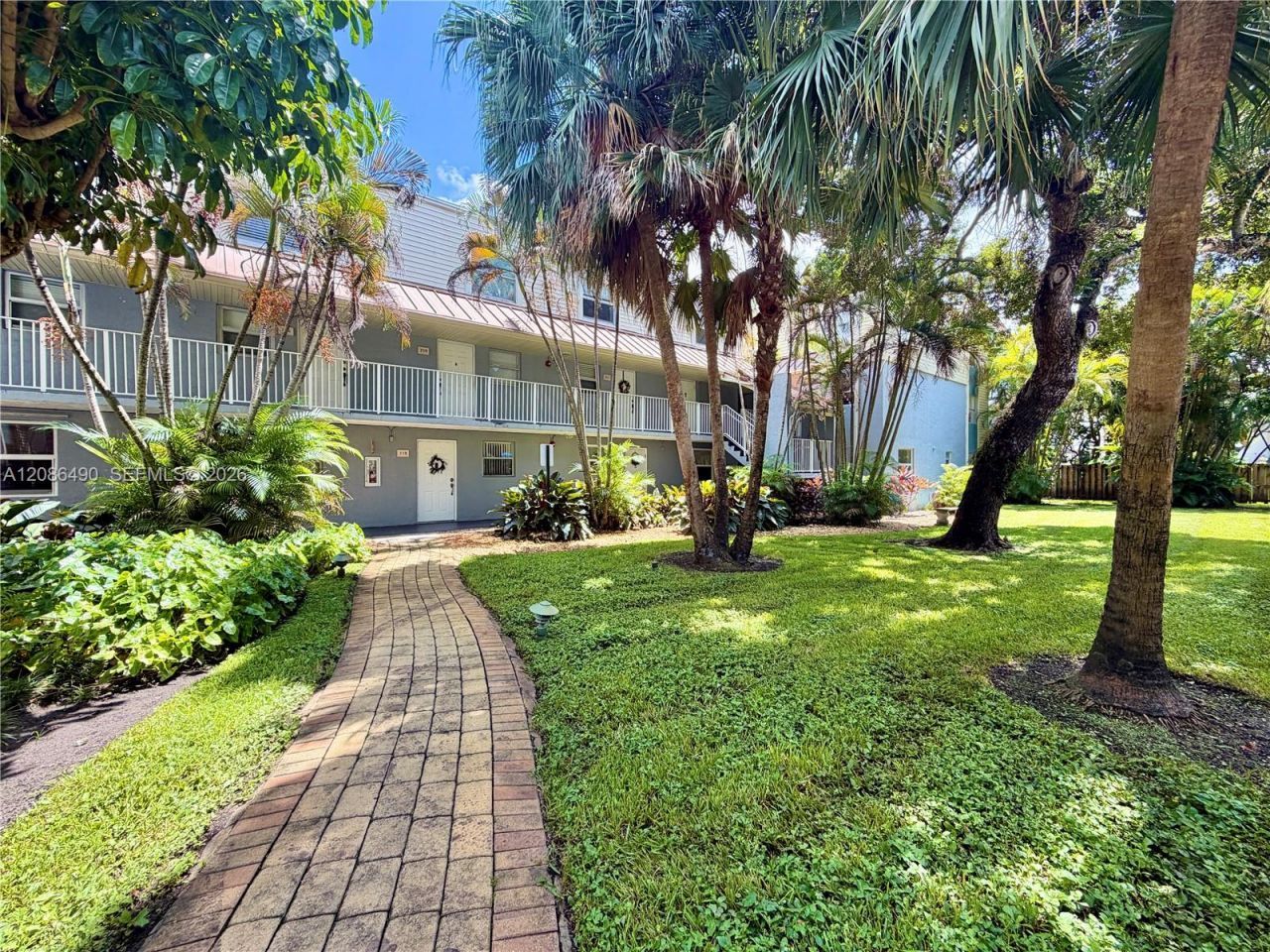 4600 SW 67th Ave, Unit 227, Miami, FL 33155 Photo