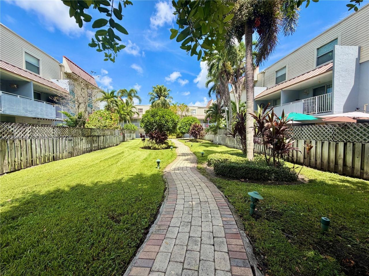 4600 SW 67th Ave, Unit 227, Miami, FL 33155 Photo