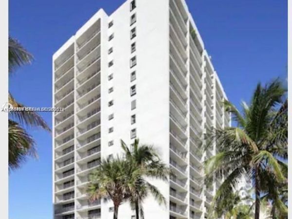 2625 Collins Ave, Unit 302, Miami Beach, FL 33140