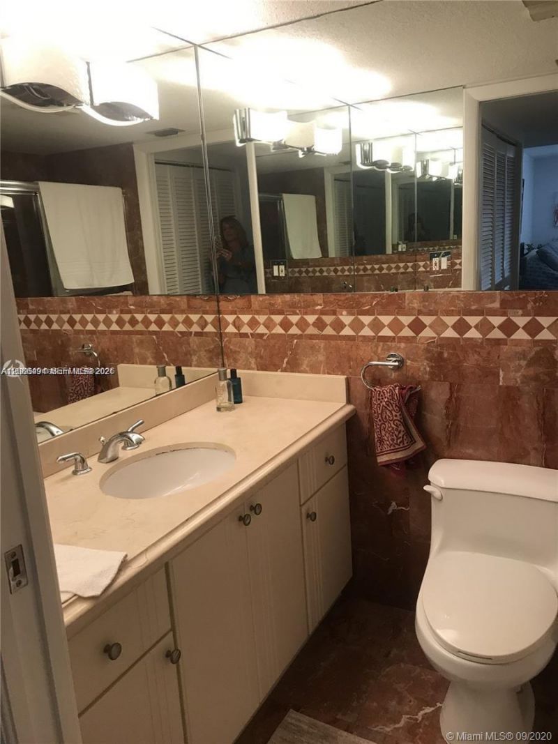 2625 Collins Ave, Unit 302, Miami Beach, FL 33140 Photo
