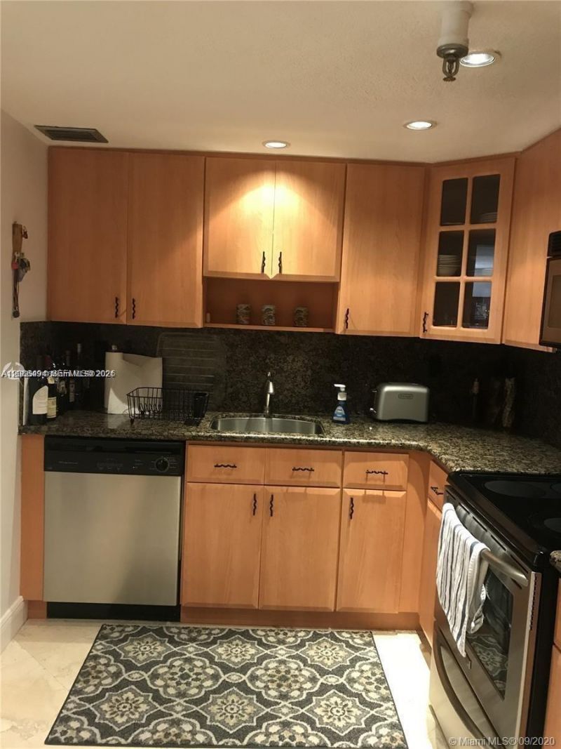 2625 Collins Ave, Unit 302, Miami Beach, FL 33140 Photo