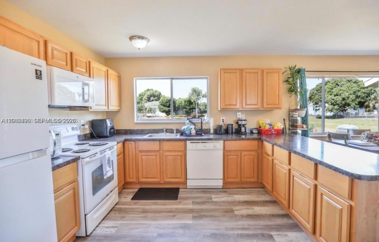 250 SW Homeland Rd , Port Saint Lucie, FL 34953 Photo