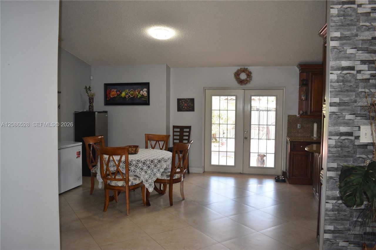 9029 NW 152nd Ln, Miami Lakes, FL 33018 Photo