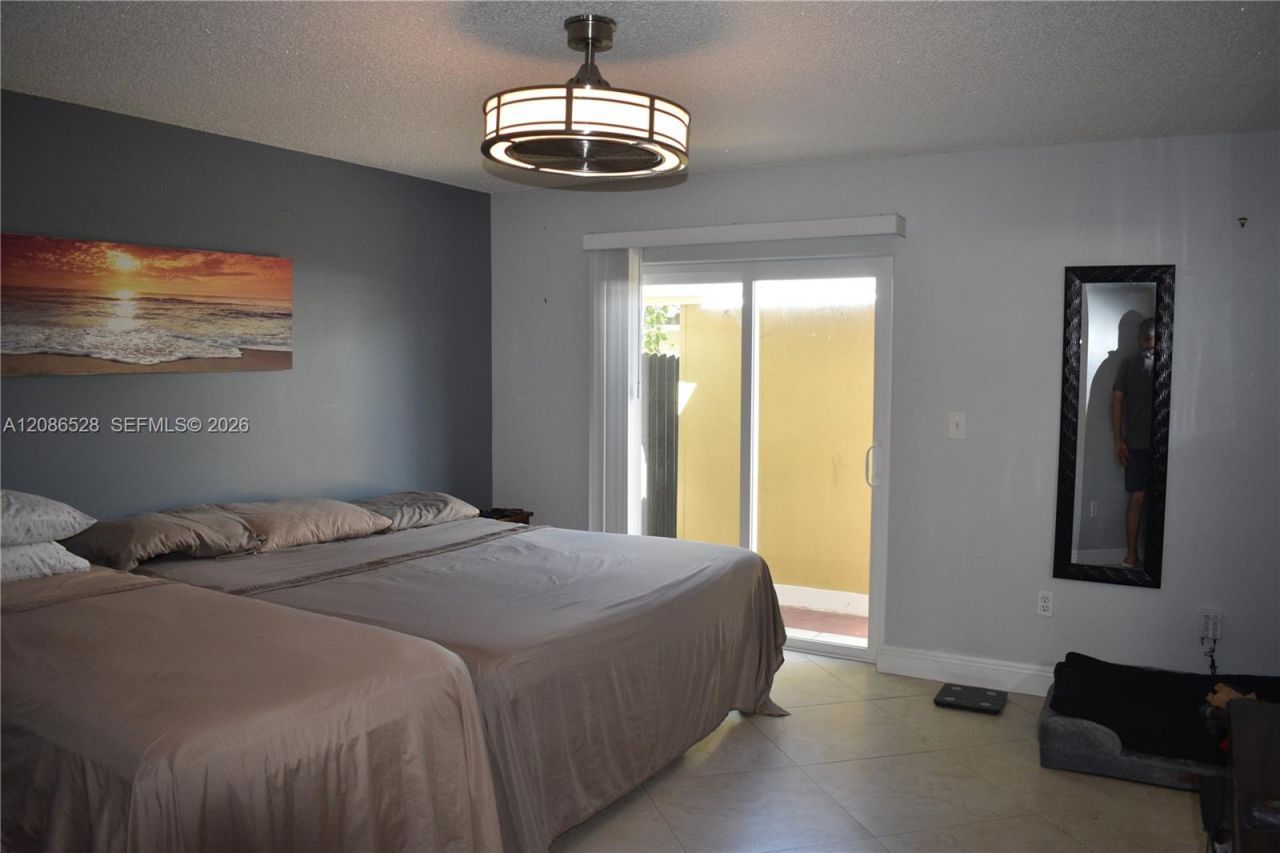 9029 NW 152nd Ln, Miami Lakes, FL 33018 Photo