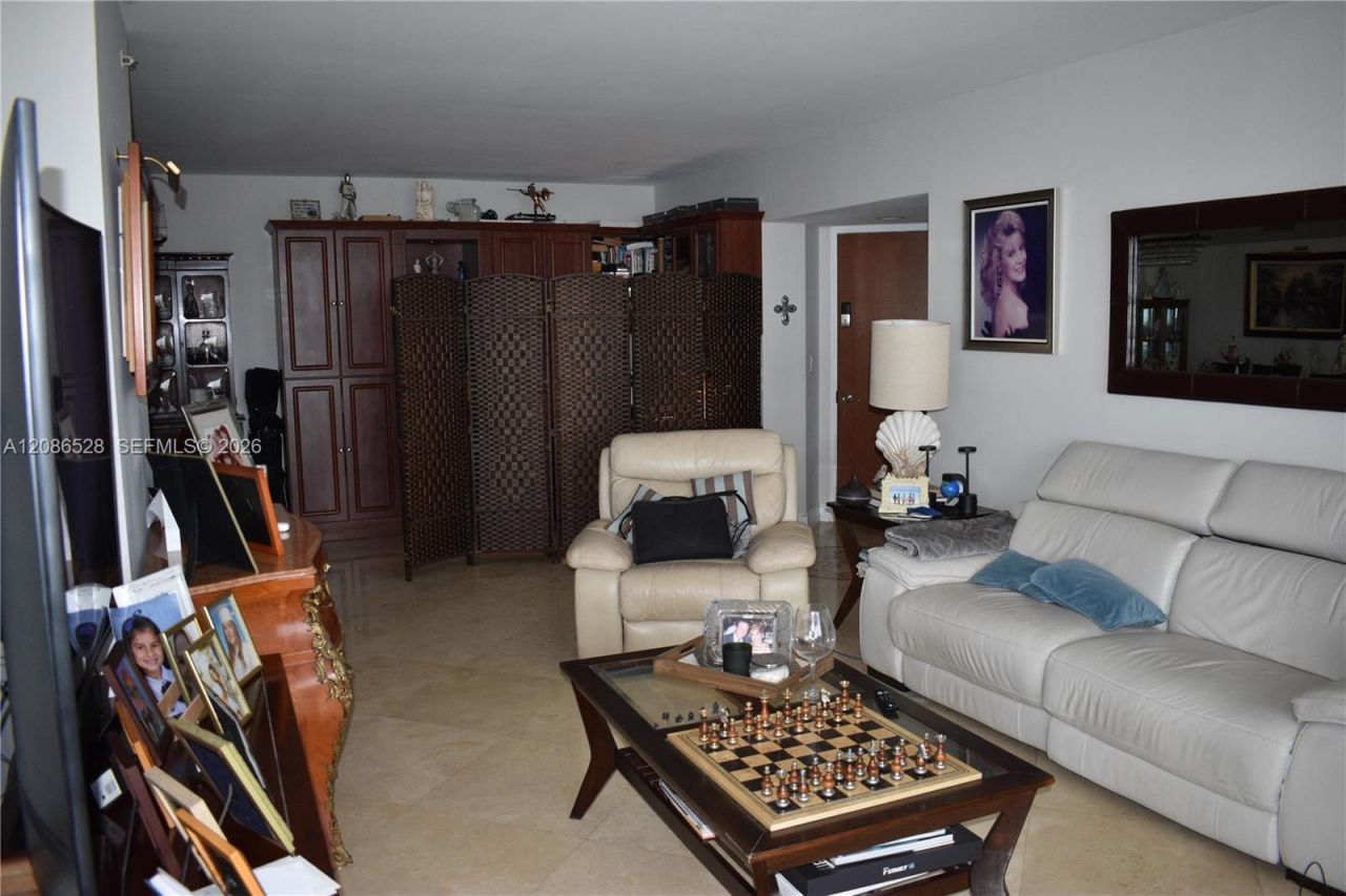 9029 NW 152nd Ln, Miami Lakes, FL 33018 Photo
