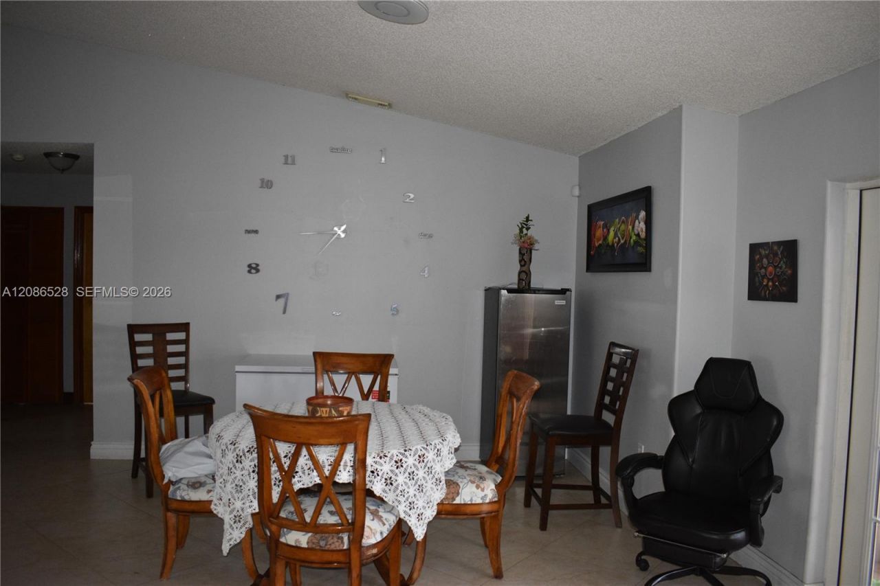 9029 NW 152nd Ln, Miami Lakes, FL 33018 Photo