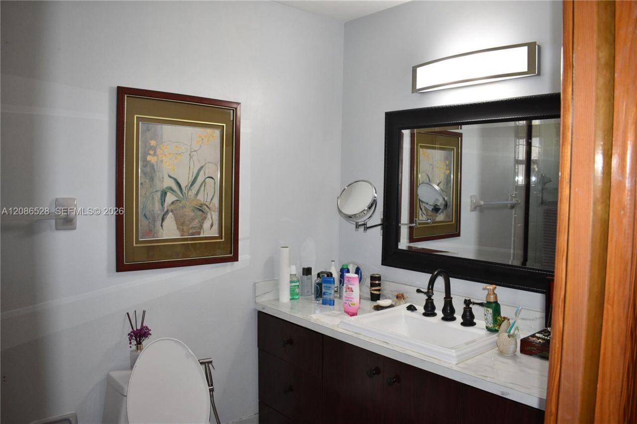 9029 NW 152nd Ln, Miami Lakes, FL 33018 Photo