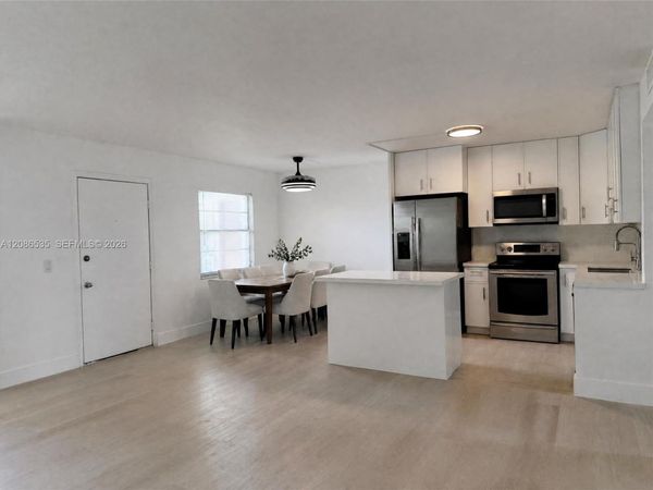 13475 SW 9th St, Unit 302A, Pembroke Pines, FL 33027