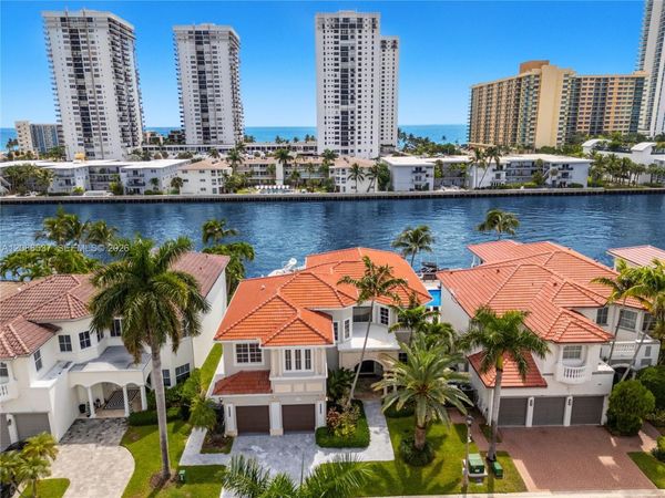 1535 Windjammer Way, Hollywood, FL 33019