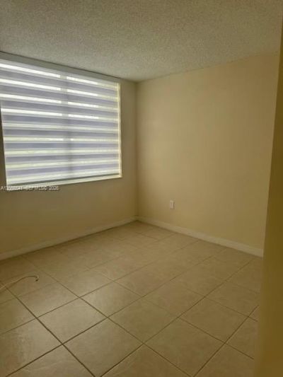 9310 Fontainebleau Blvd, Unit 312, Miami, FL 33172 Photo