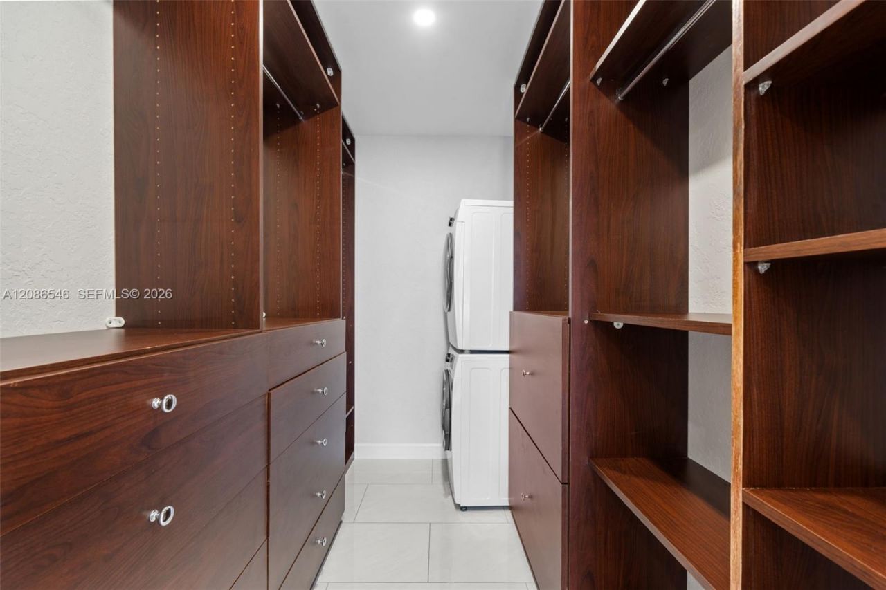 701 Three Islands Blvd, Unit 411, Hallandale Beach, FL 33009 Photo