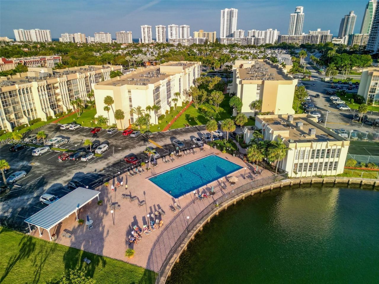 701 Three Islands Blvd, Unit 411, Hallandale Beach, FL 33009 Photo