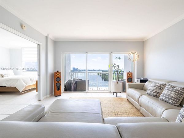 500 Bayview Dr, Unit 1520, Sunny Isles Beach, FL 33160