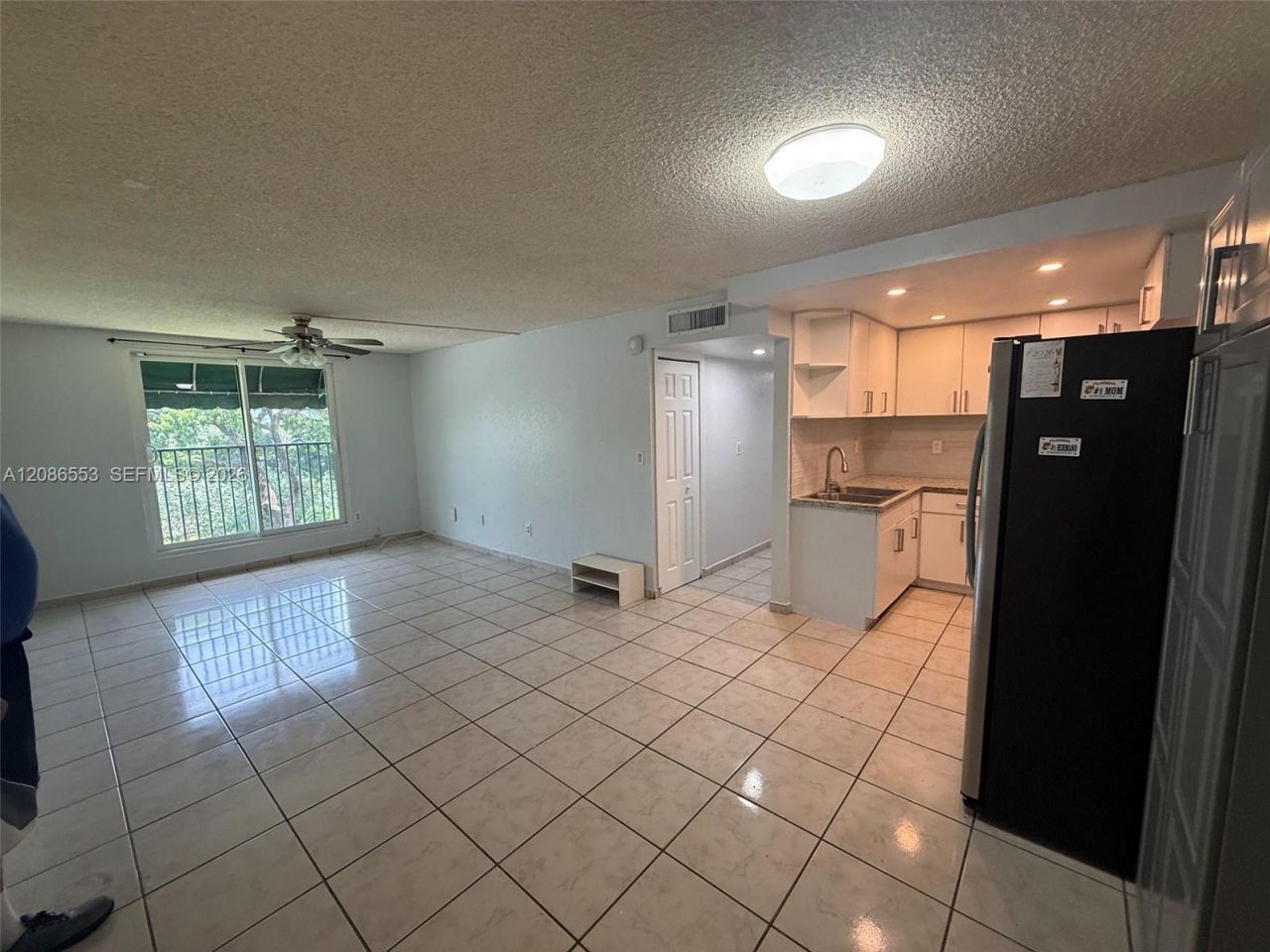 606 W 81st St, Unit 405, Hialeah, FL 33014 Photo