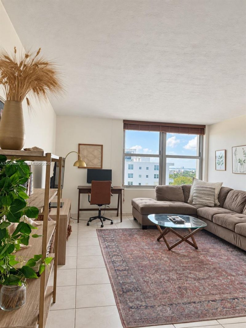 2899 Collins Ave, Unit 1508, Miami Beach, FL 33140 Photo