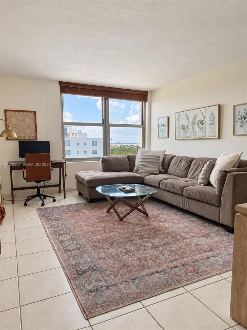 2899 Collins Ave, Unit 1508, Miami Beach, FL 33140 Photo