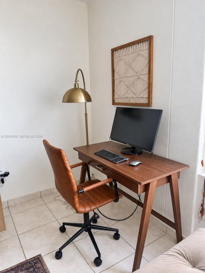 2899 Collins Ave, Unit 1508, Miami Beach, FL 33140 Photo