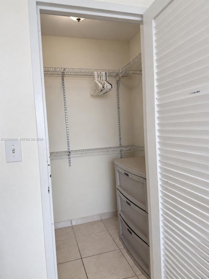 2899 Collins Ave, Unit 1508, Miami Beach, FL 33140 Photo