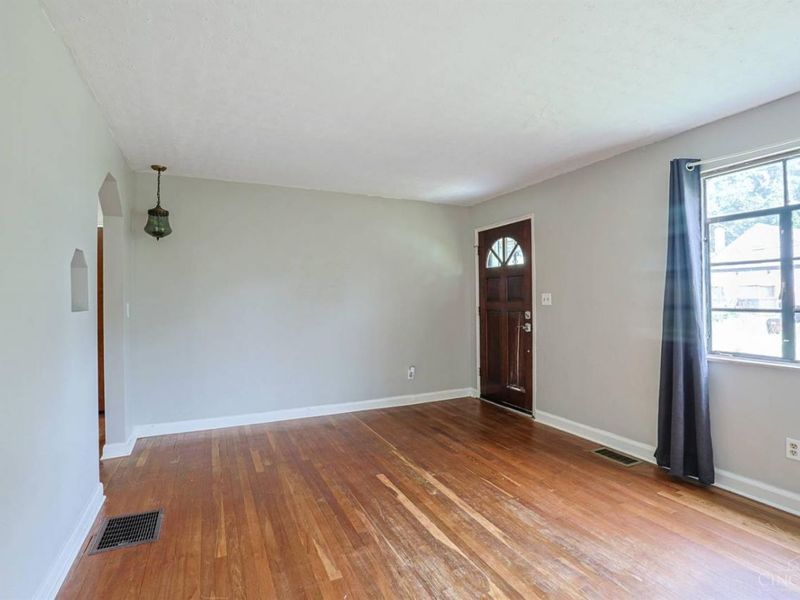 8335 Jackies Drive, Colerain Township, OH 45239 Photo 5