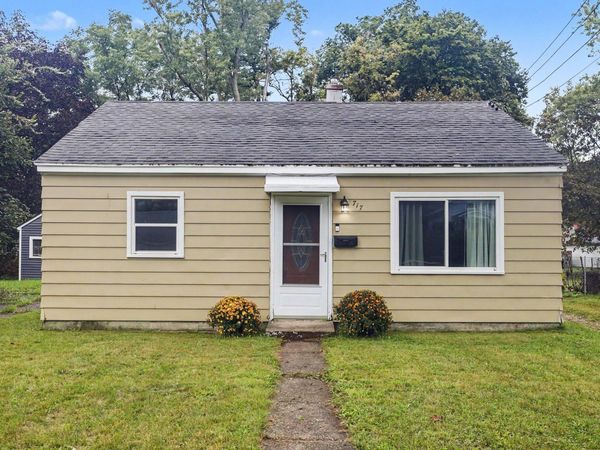 717 Washburn Avenue, Kalamazoo, MI 49048