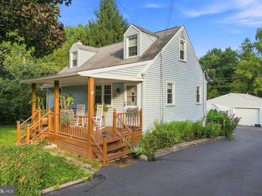 97 VILLAGE WAY ROAD, MALVERN, PA 19355
