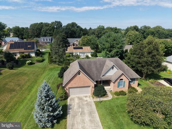 6952 FAIRWAY OAKS , FAYETTEVILLE, PA 17222