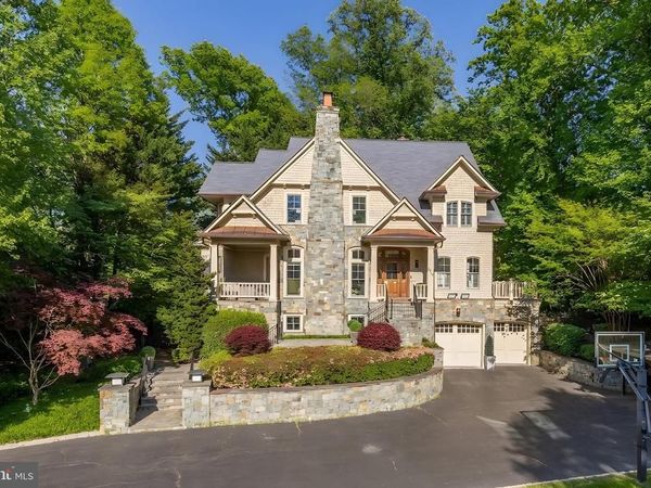 8819 CHALON DRIVE , BETHESDA, MD 20817