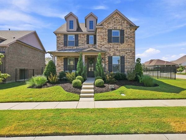 1829 Temple Hills, Van Alstyne, TX 75495