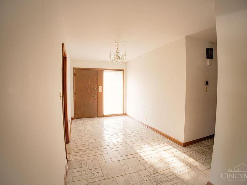 1600 N Breiel Boulevard, Middletown, OH 45042 Photo 3