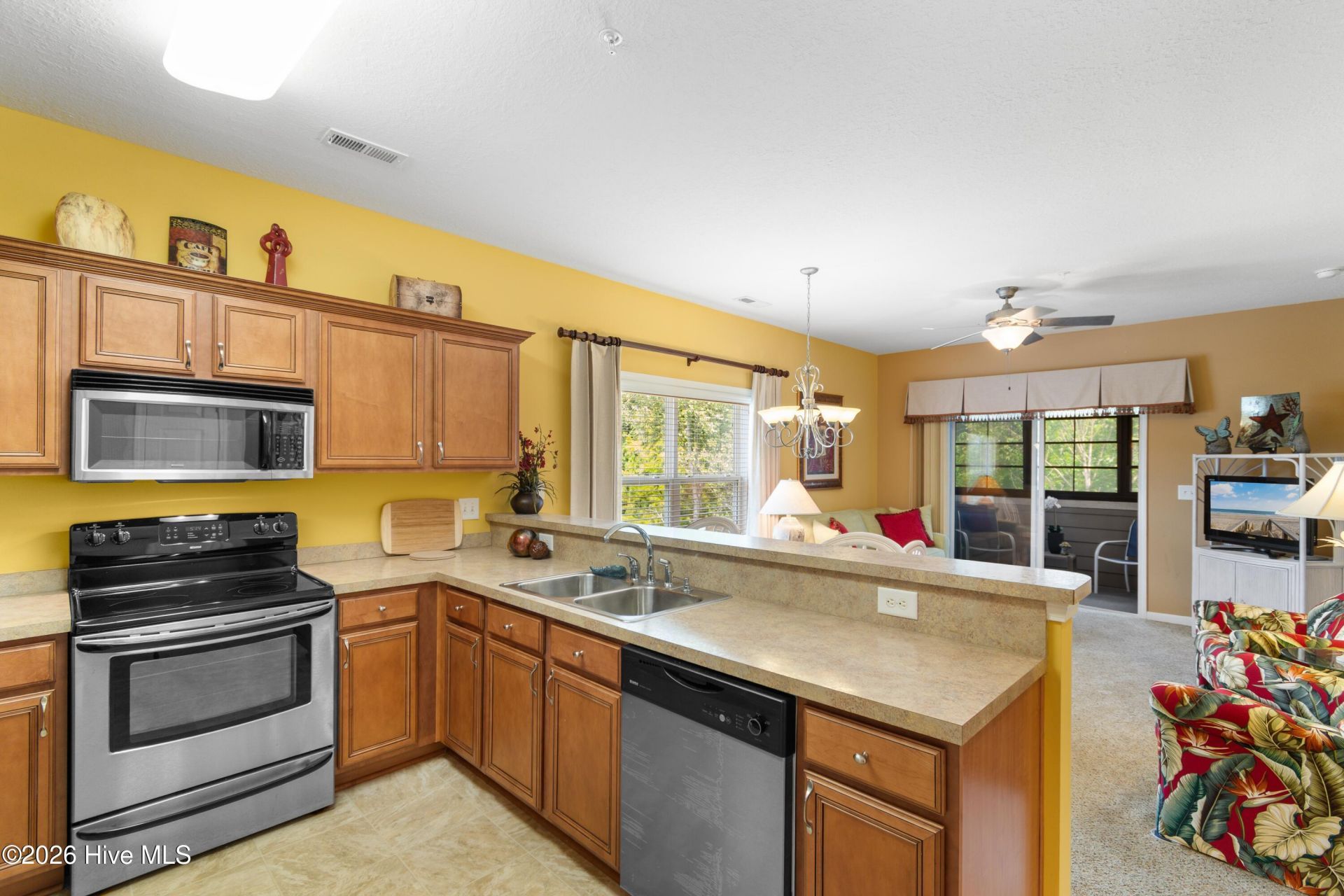 4102 Pinehurst Circle Photo 7