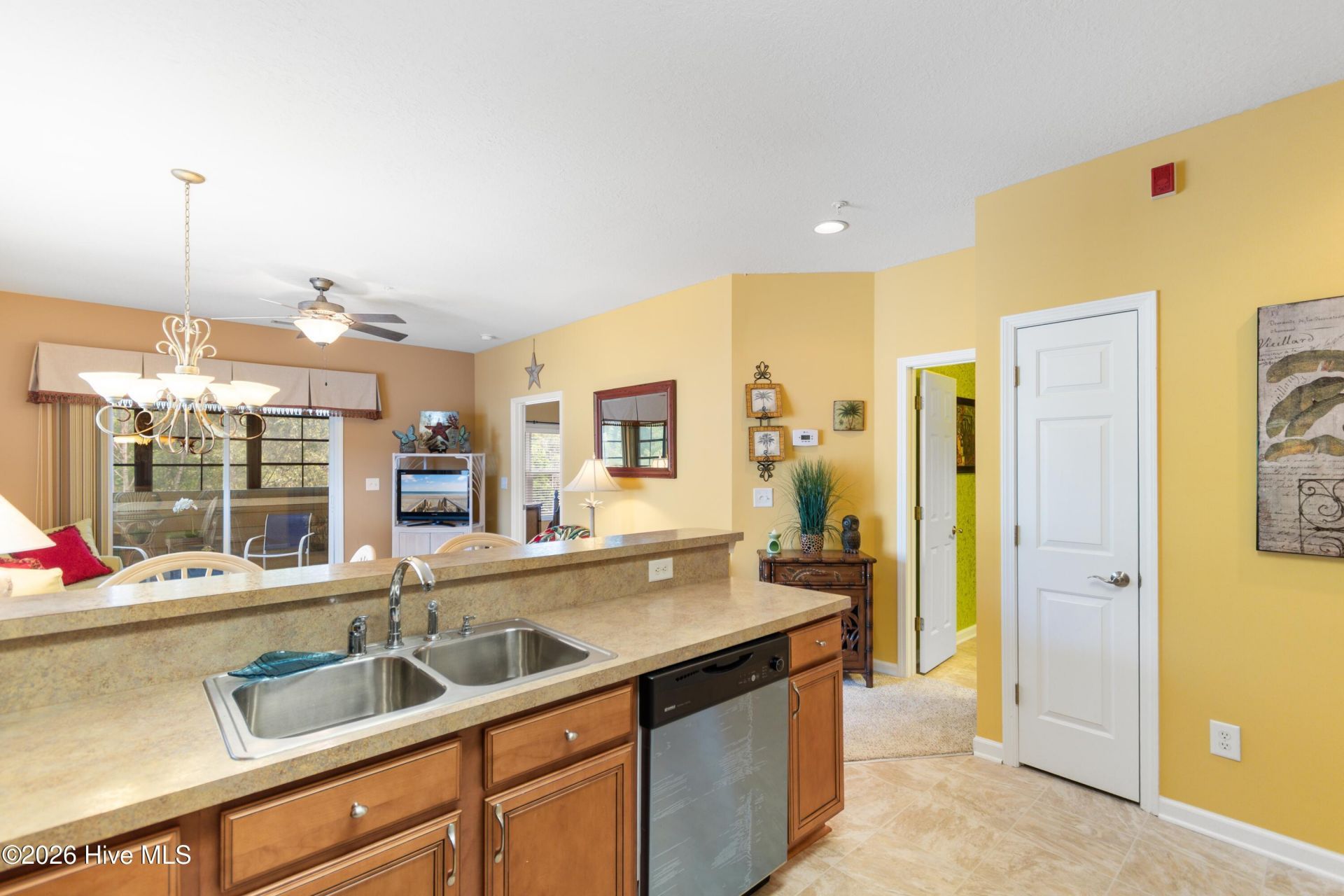 4102 Pinehurst Circle Photo 8
