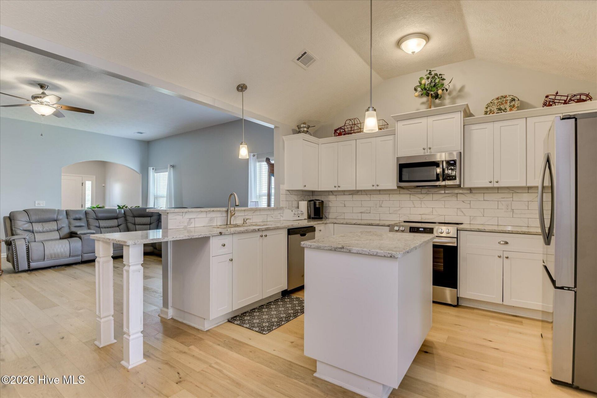 601 Raleigh Drive Photo 11