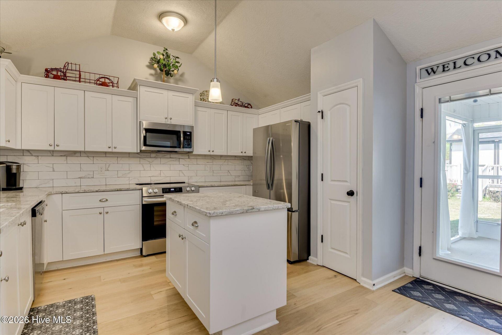 601 Raleigh Drive Photo 12