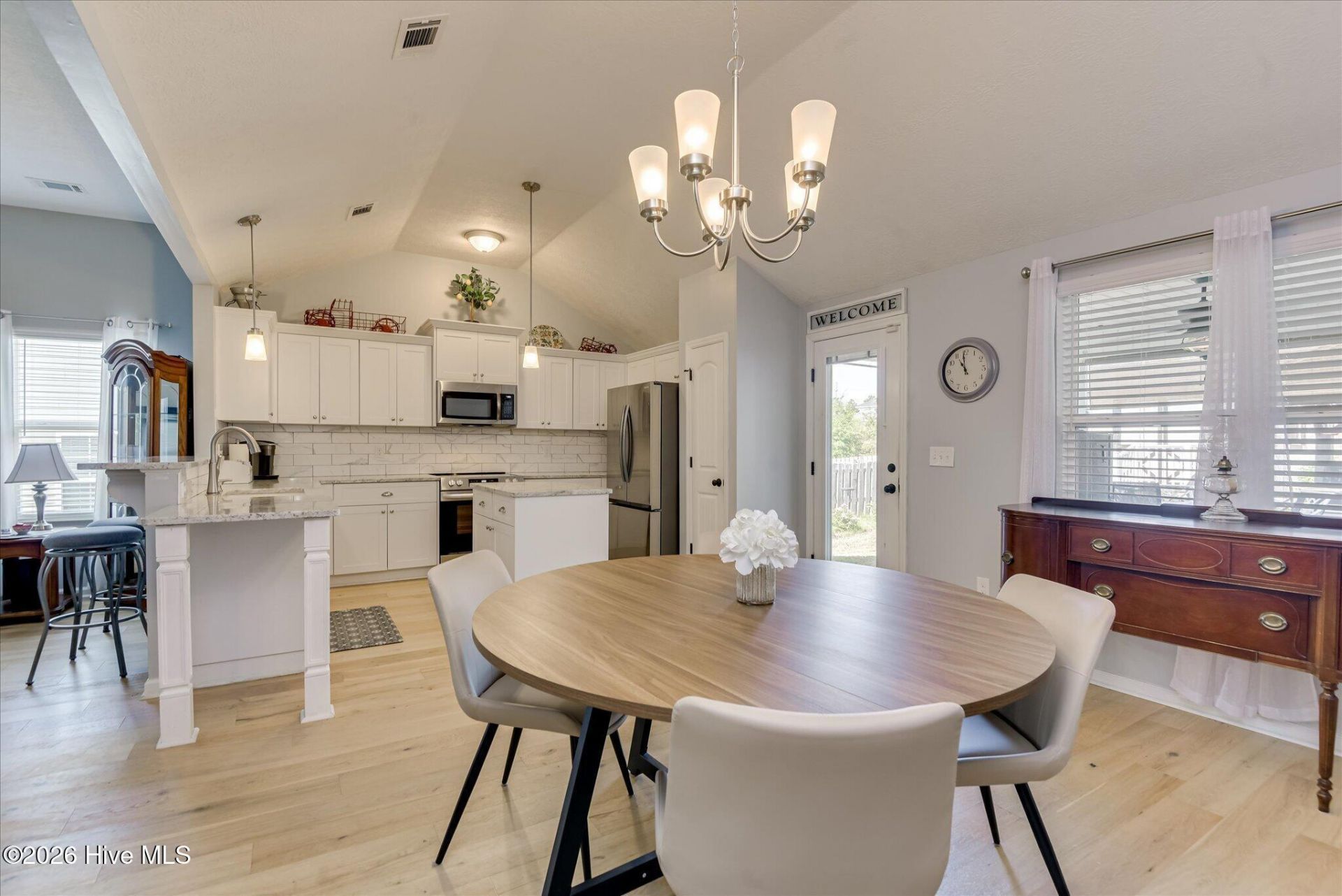 601 Raleigh Drive Photo 16