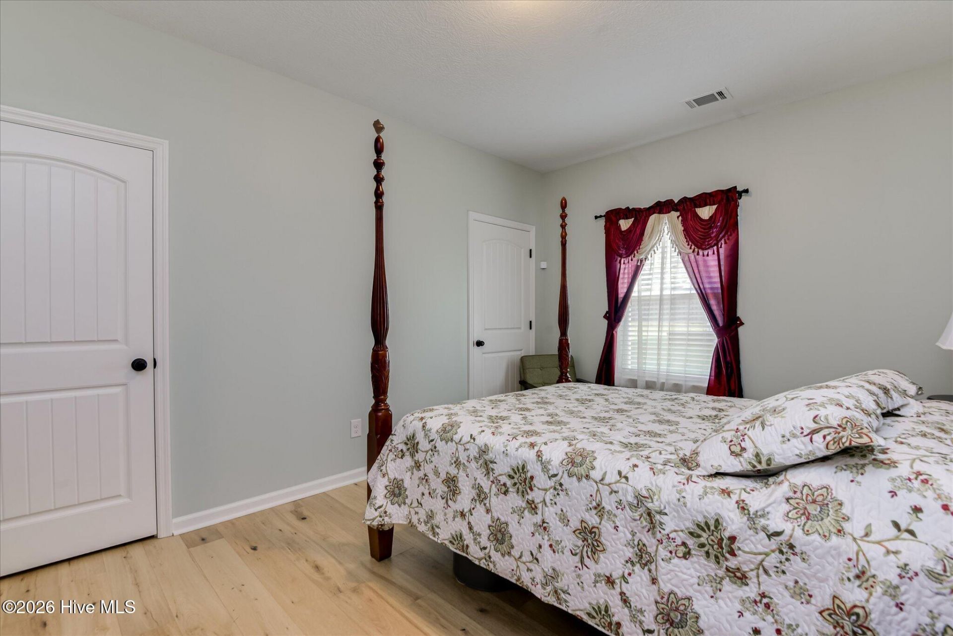 601 Raleigh Drive Photo 22