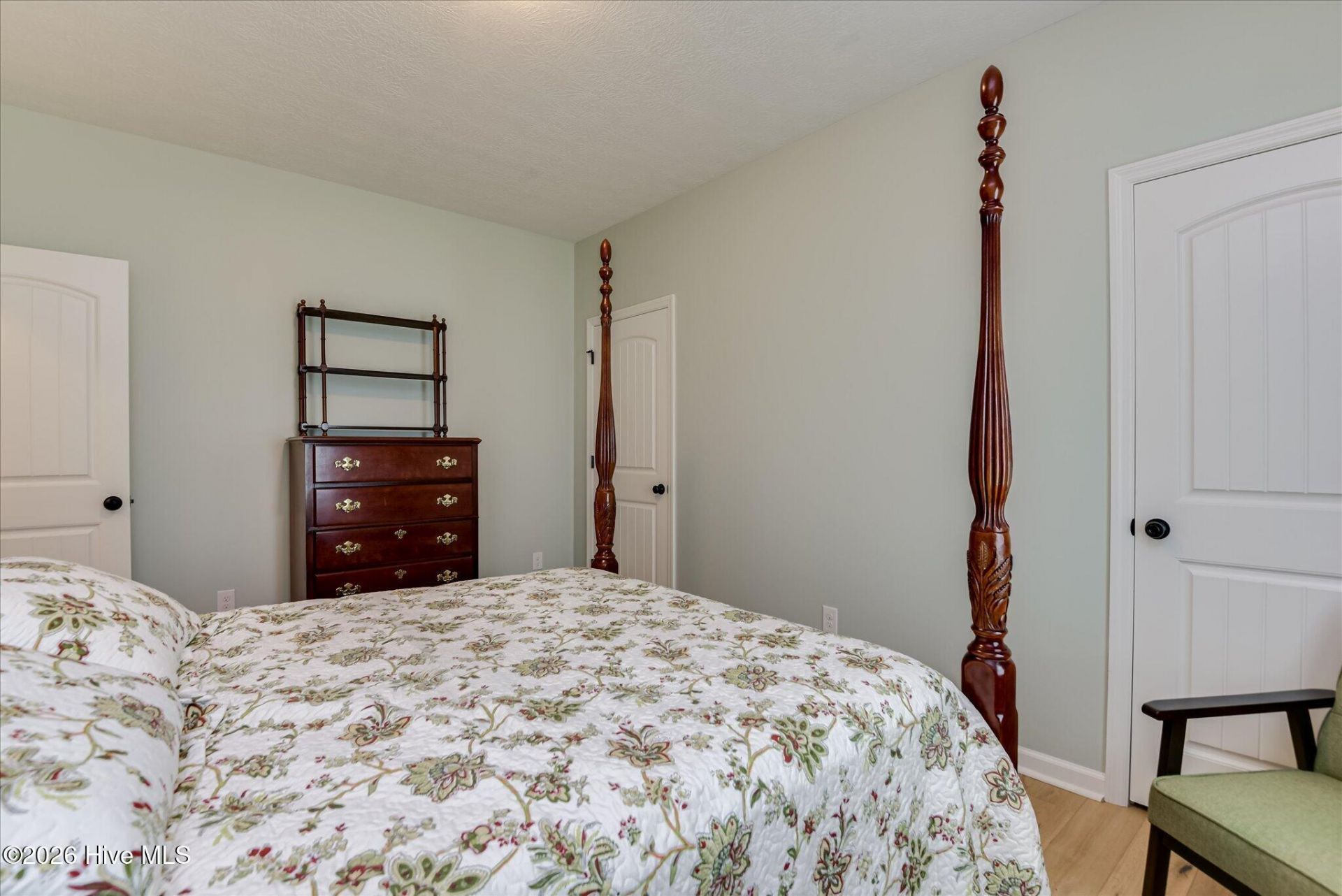 601 Raleigh Drive Photo 24