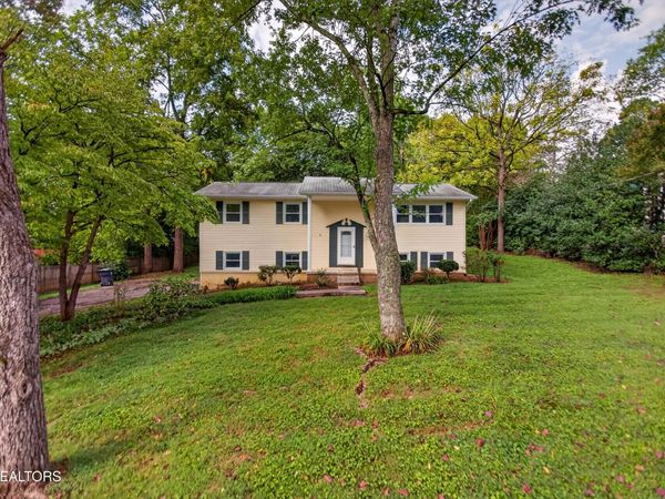1213 April Drive, Knoxville, TN 37919