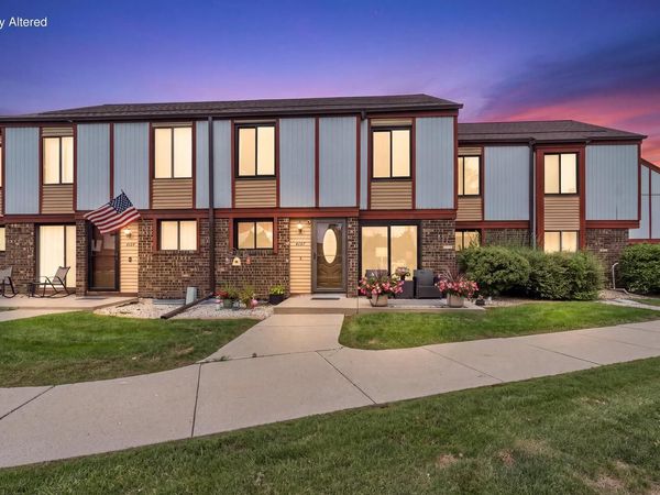 4157 W College AVENUE, Milwaukee, WI 53221