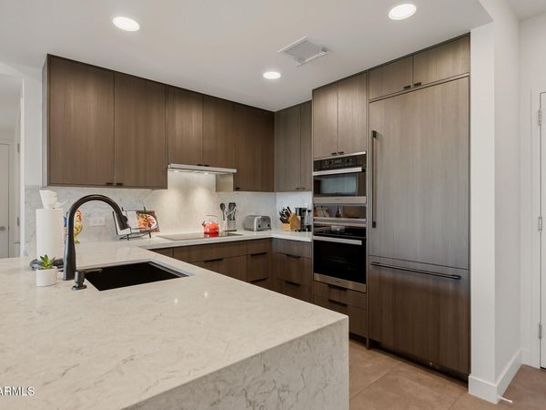 7167 E RANCHO VISTA Drive, Unit 4010, Scottsdale, AZ 85251
