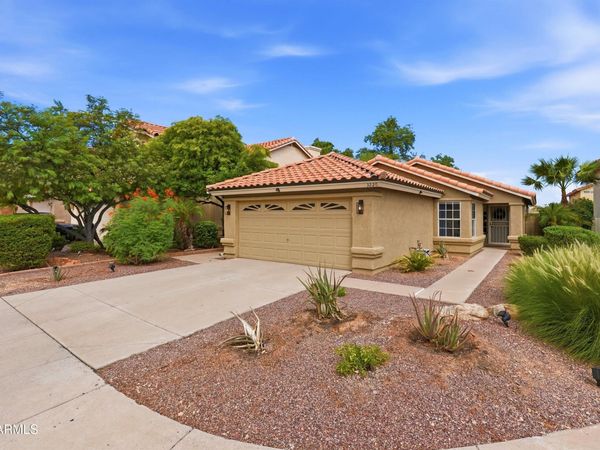 3220 E SIERRA Street, Phoenix, AZ 85028
