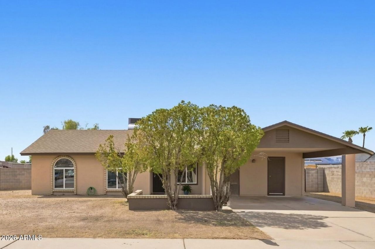 1323 W Morrow Drive, Phoenix, AZ 85027 Main Photo