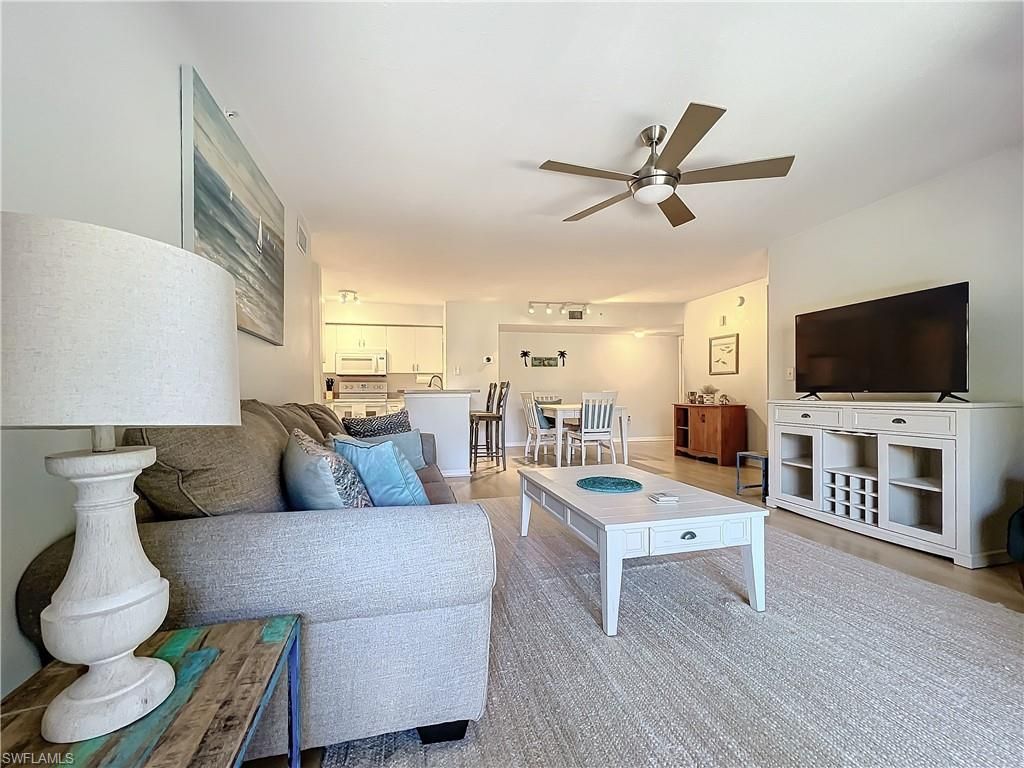8930 Colonnades Ct E, Unit 626, Bonita Springs, FL 34135 Photo