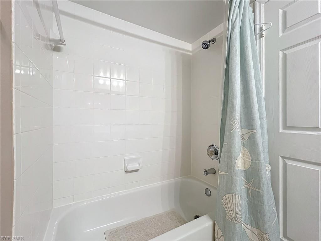 8930 Colonnades Ct E, Unit 626, Bonita Springs, FL 34135 Photo