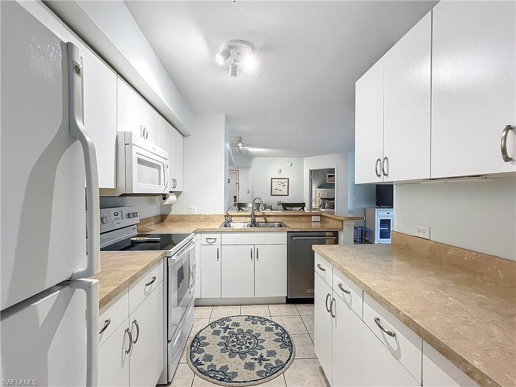 8930 Colonnades Ct E, Unit 626, Bonita Springs, FL 34135 Photo