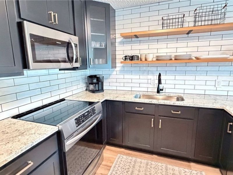 111 W Lakeshore, Unit 4B, Kelleys Island, OH 43438 Photo 12
